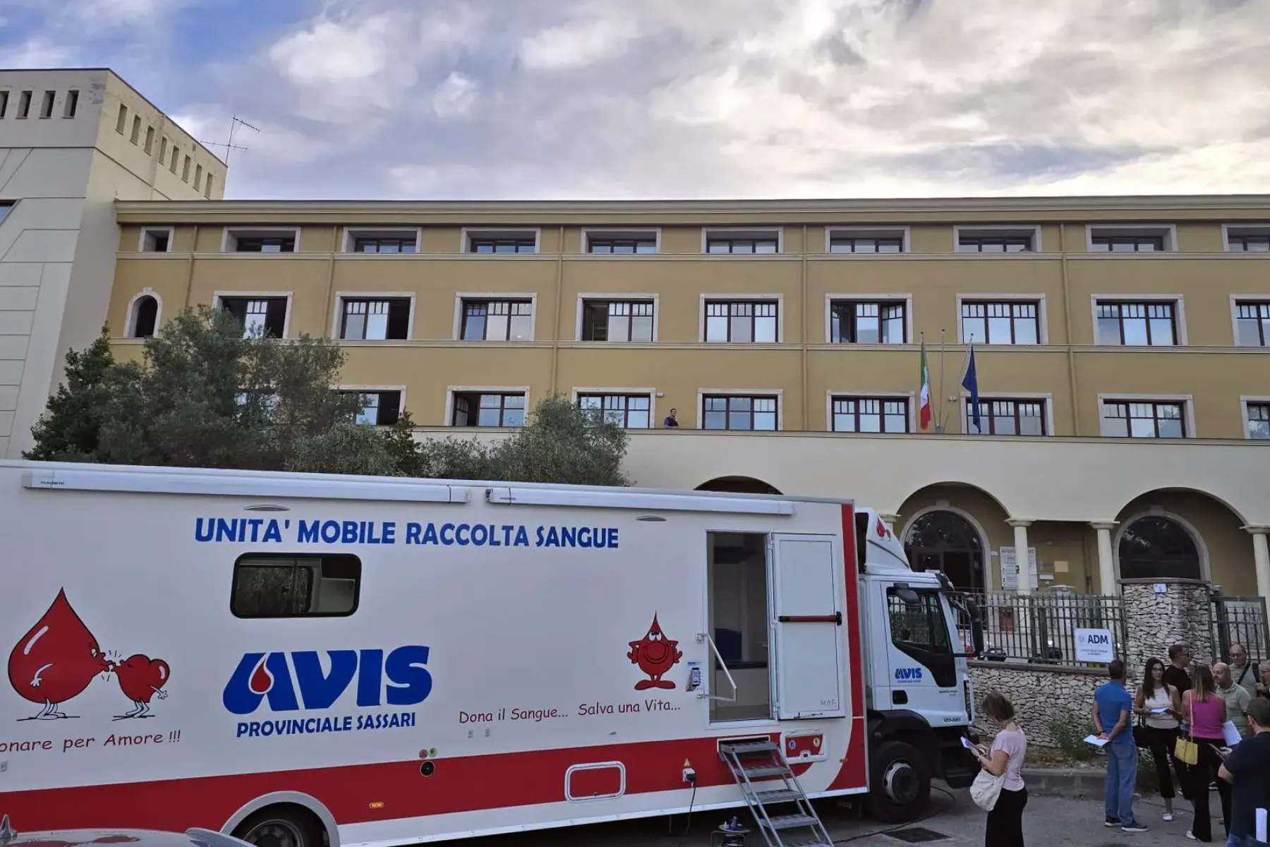 Sassari. Quando dare l&rsquo;esempio diventa solidariet&agrave;: 20 sacche raccolte con l&rsquo;Avis Provinciale.
