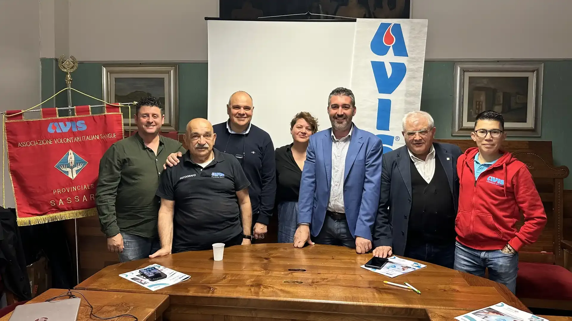 Immagine dei partecipanti alla Conferenza stampa AVIS Provinciale Sassari: così “Un Dono a chi Dona” rafforza la prevenzione.